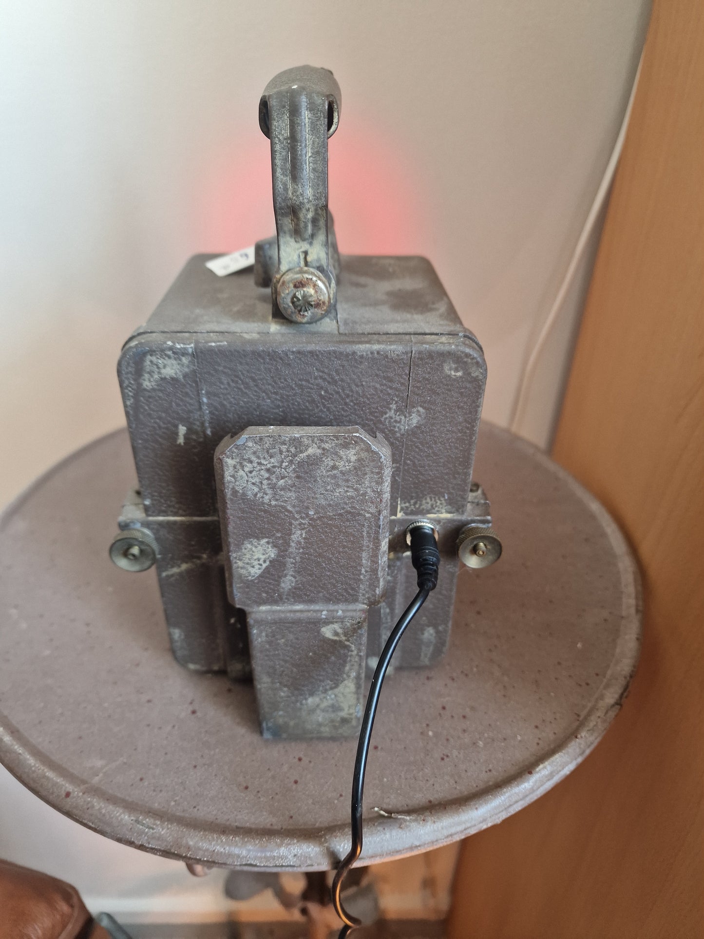 Lampe industrielle sncf vintage   – Création artisanale unique
