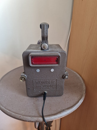 Lampe industrielle sncf vintage   – Création artisanale unique