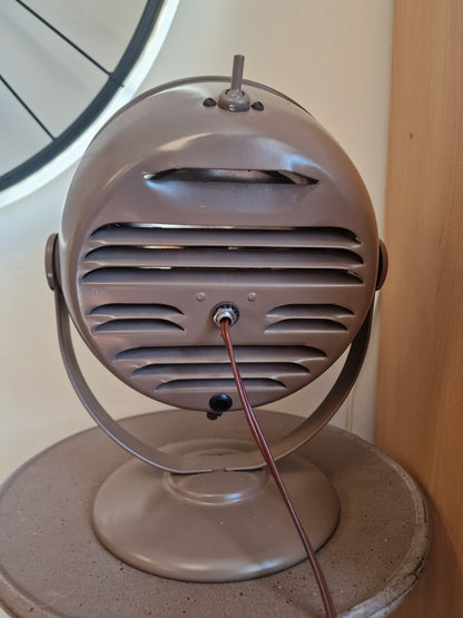 Lampe industrielle vintage en radiateur Thomson recyclé – métal chocolat – style atelier