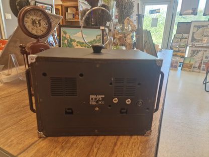 Radio Spirit of St. Louis vintage convertie en enceinte Bluetooth rechargeable – Double système indépendant – Pièce unique
