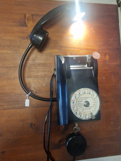 Lampe  téléphone Design en Lévitation – Réalisée à partir d’un Ancien Téléphone Murale (Fabrication Ardèche)