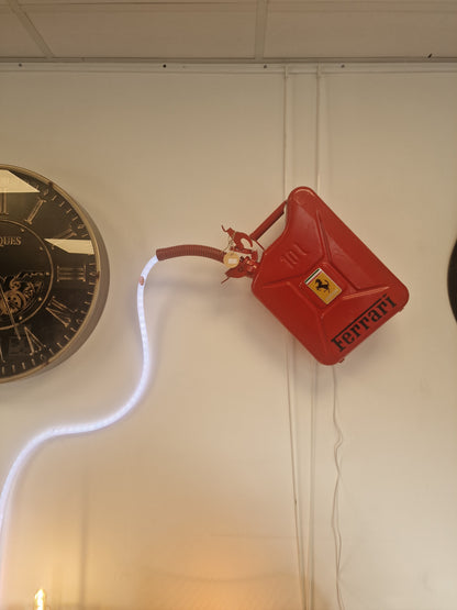 Lampe Jerrycan Ferrari – Luminaire Design RGB Fait Main