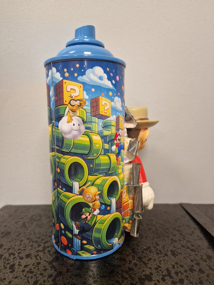 Bombe de peinture custom nintendo  – Figurine mario cowboy   pop culture artisanale