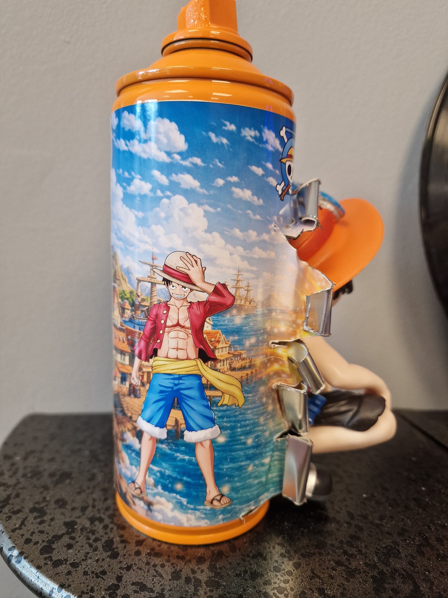 Portgas D. AceOne Piece – Bombe de peinture customisée – Décoration manga – Figurine – Création artisanale