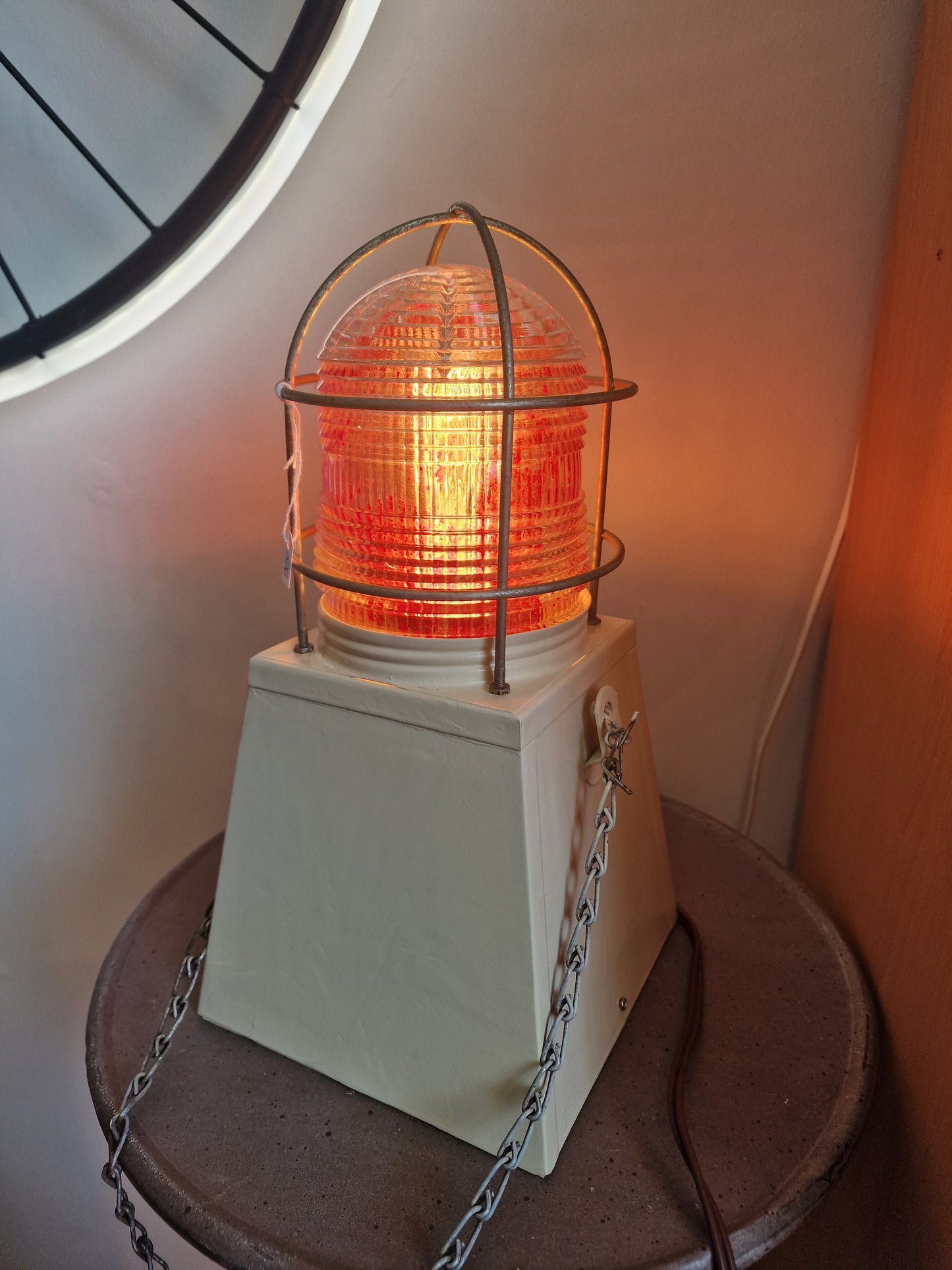 Lampe industrielle vintage rouge 220V | Ancienne lampe de bateau