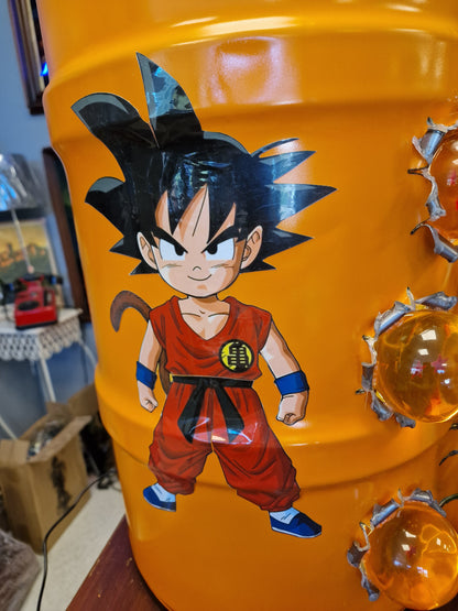 Table d'appoint Dragon Ball Z Shenron – Bidon 60L fait main avec 7 Boules de Cristal