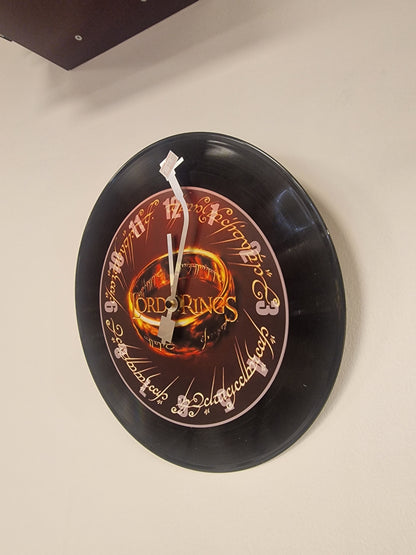 Horloge Vinyle THE LORD OF THE RING – Une Horloge Vintage Unique pour les Fans de THE LORD OF THE RING