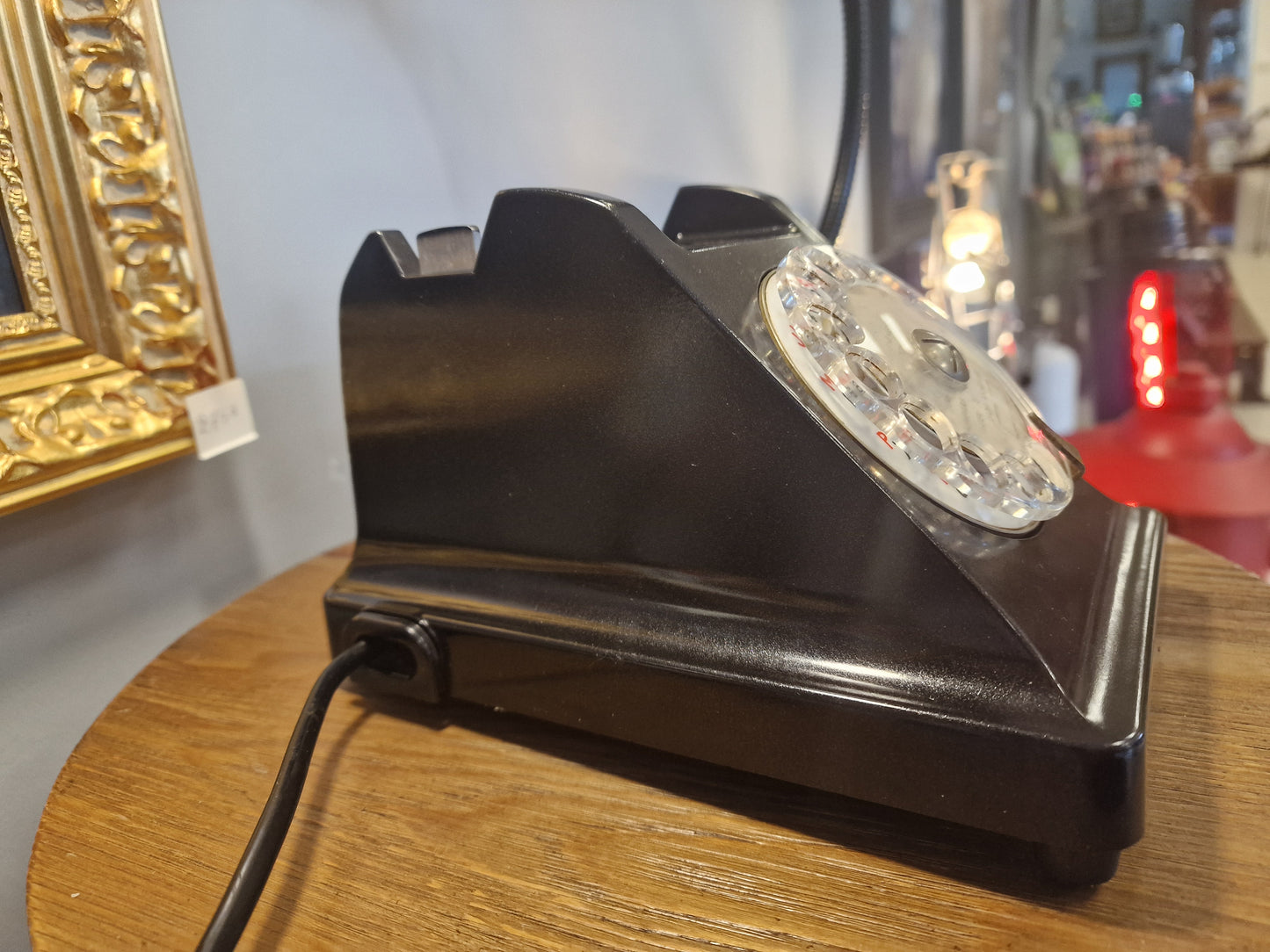 Lampe vintage upcyclée – téléphone  transformé en lampe industrielle