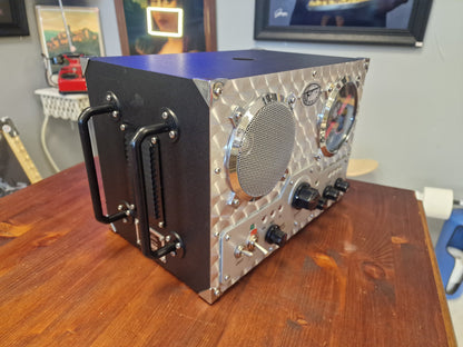 Enceinte Bluetooth 5.0 Vintage Dans Ancienne Radio Spirit Of St Louis