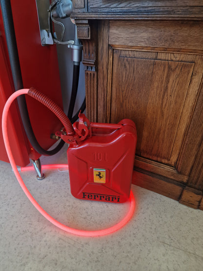 Lampe Jerrycan Ferrari – Luminaire Design RGB Fait Main