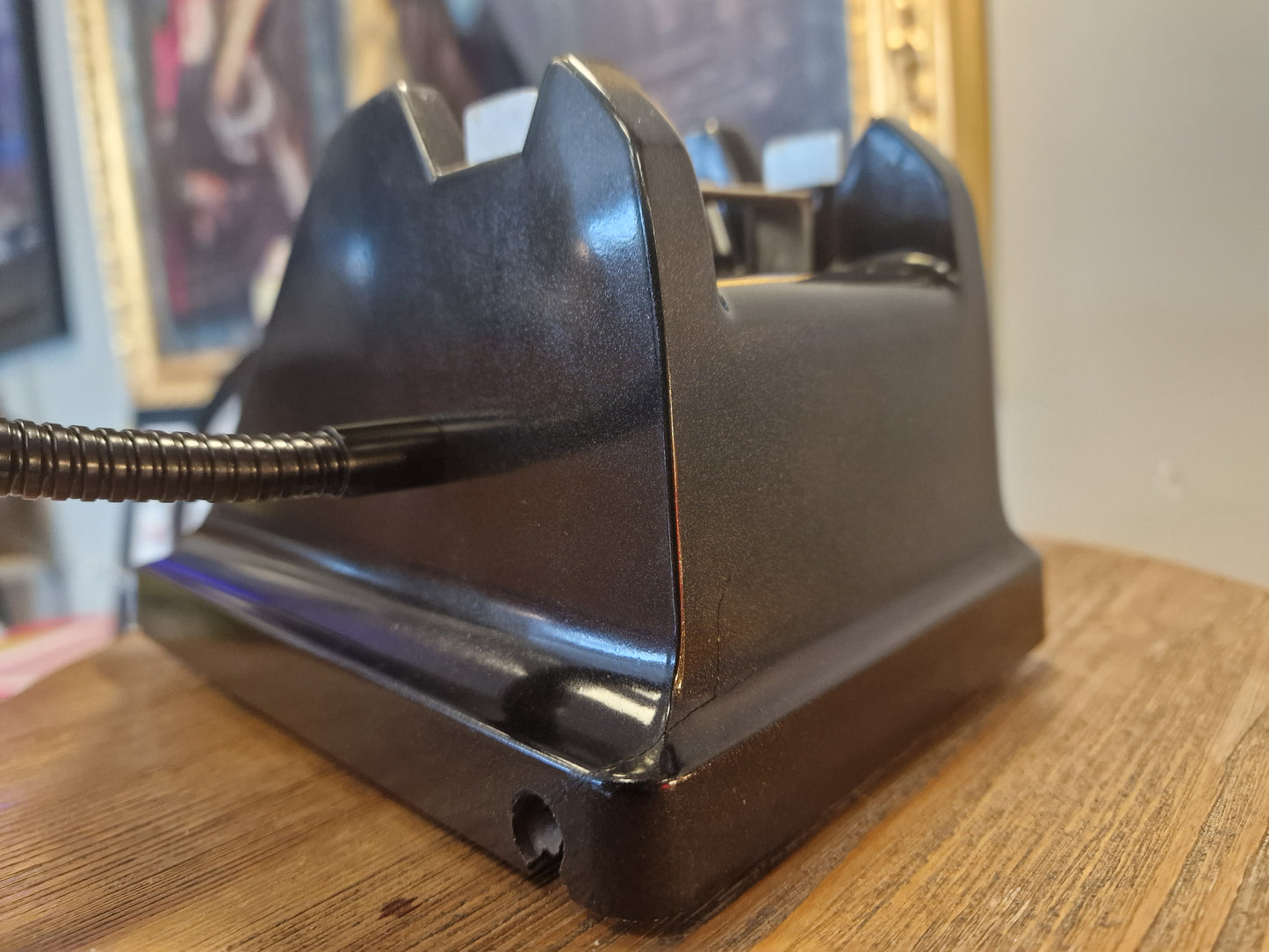 Lampe vintage upcyclée – téléphone  transformé en lampe industrielle