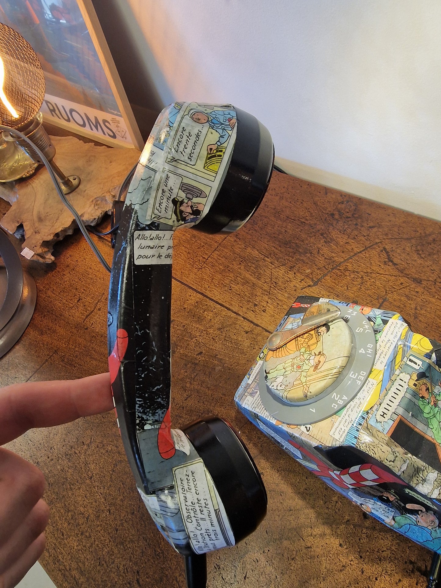Lampe Téléphone Vintage upcycling Tintin Objectif Lune