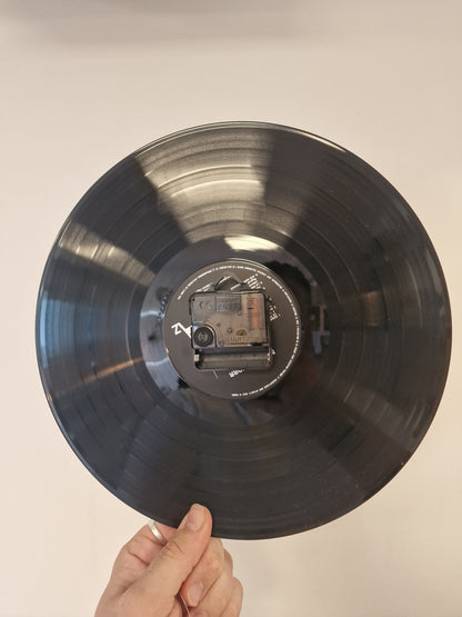 Horloge Vinyle Ardéche  Villeneuve de berg – Une Horloge Vintage Unique pour les amoureux de l'Ardèche