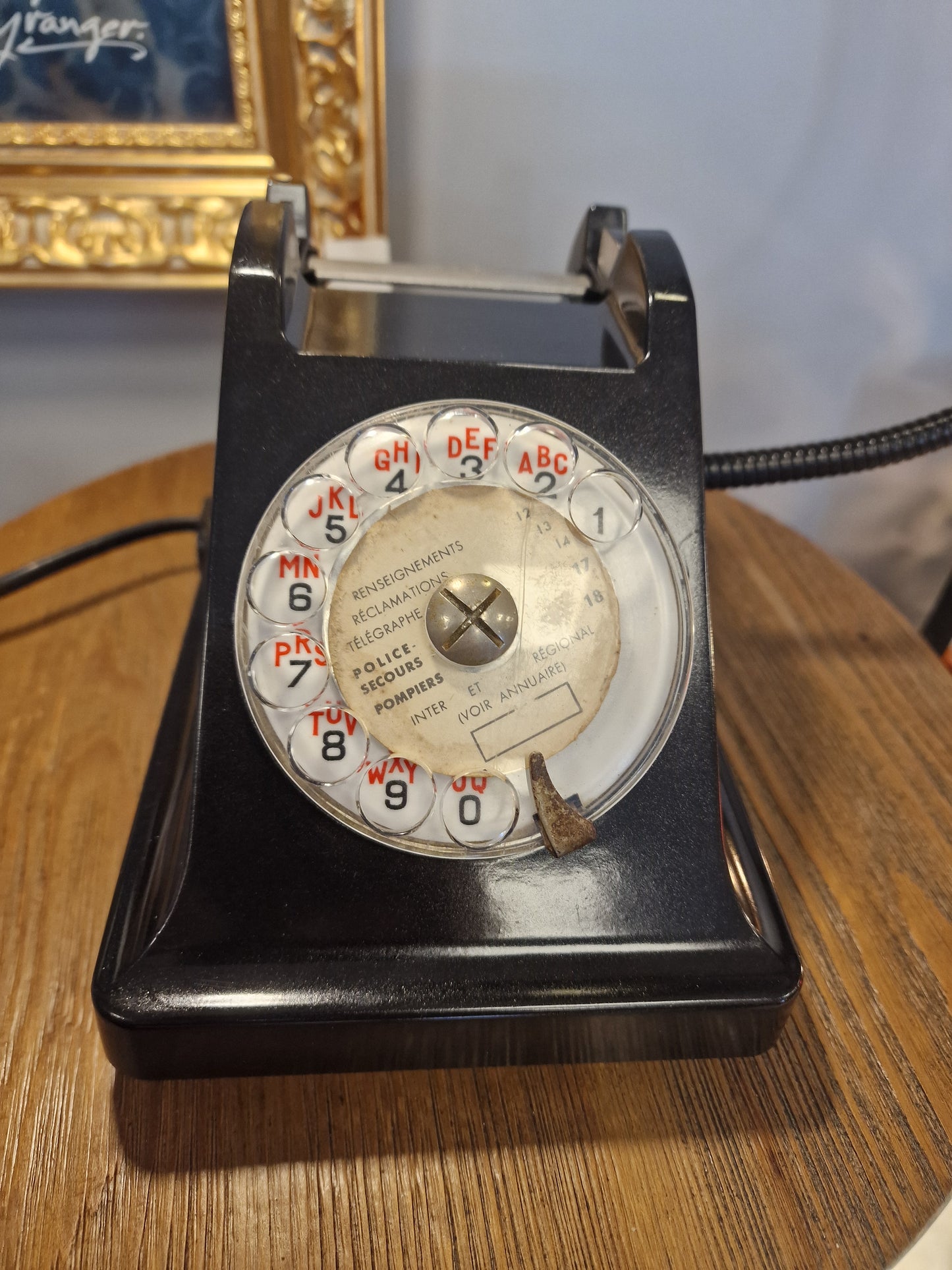 Lampe vintage upcyclée – téléphone  transformé en lampe industrielle