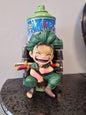 Zoro One Piece – Bombe de peinture customisée – Décoration manga – Figurine – Création artisanale