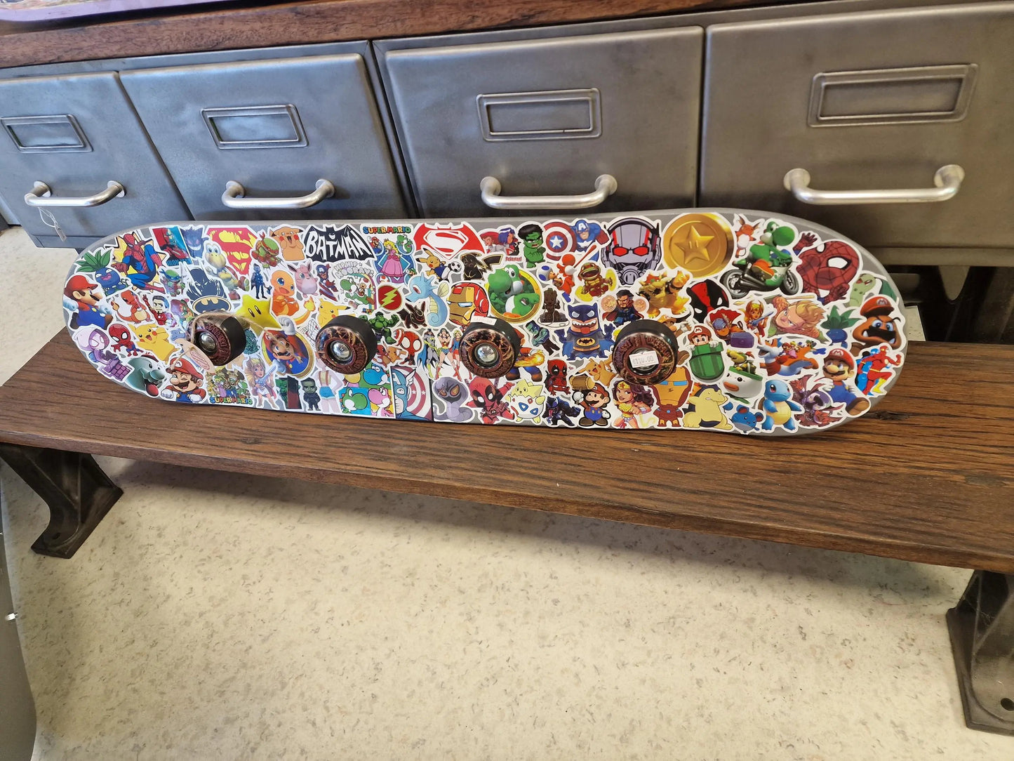 skateboard porte manteau pop art Etsy