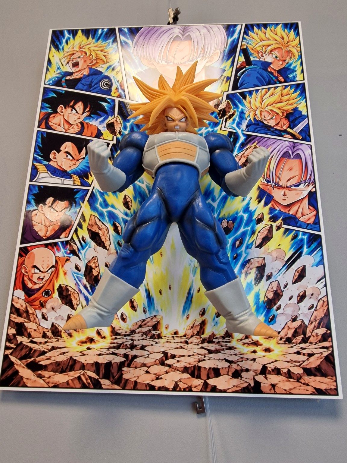Tableau Dragon Ball Z Trunks Super Saiyan avec figurine 3D sur Alupanel 30 x 40 cm - photo 2 - VINTAGEDISON Ardèche