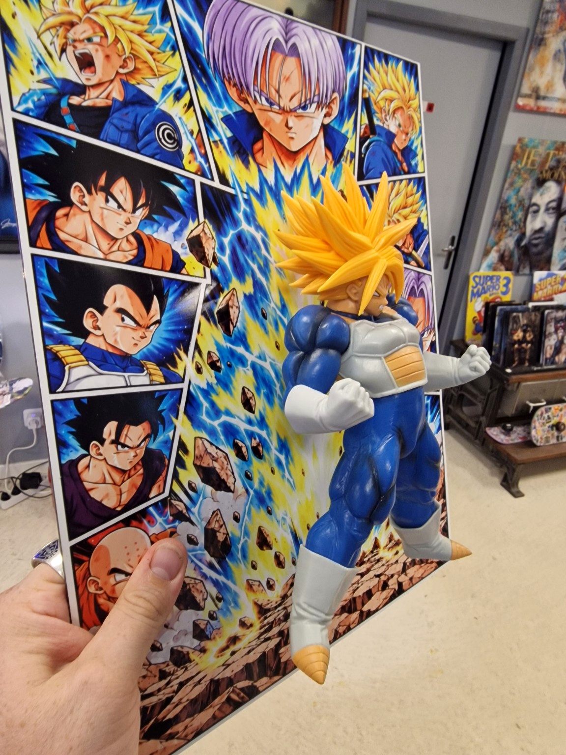 Tableau Dragon Ball Z Trunks Super Saiyan avec figurine 3D sur Alupanel 30 x 40 cm - photo 11 - VINTAGEDISON Ardèche
